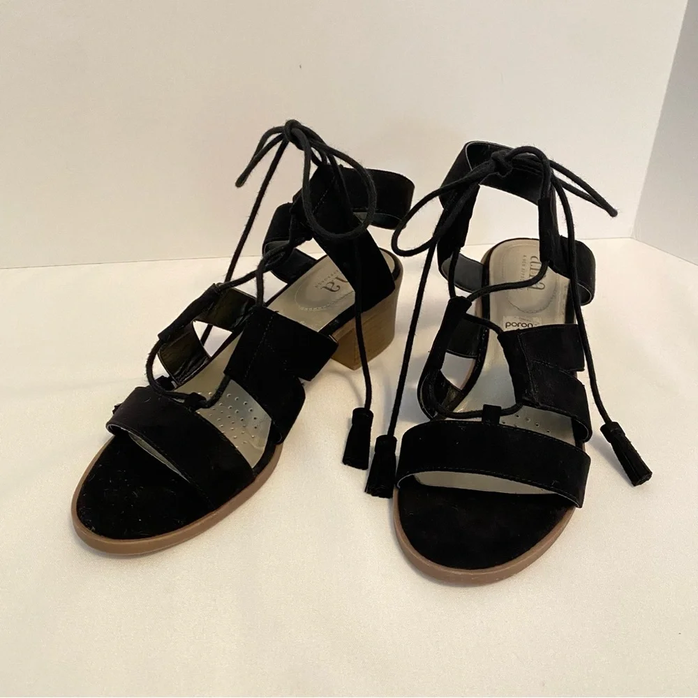 A.N.A. A New Approach Lena Faux Suede Strappy Lace-Up Sandal Shoe Size 8